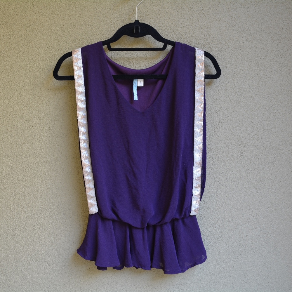 Purple V-Neck Sleeveless Top